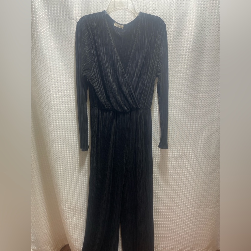 Rae Republic Women’s 1X Black Pleated Wide Leg Jumpsuit Long Sleeve